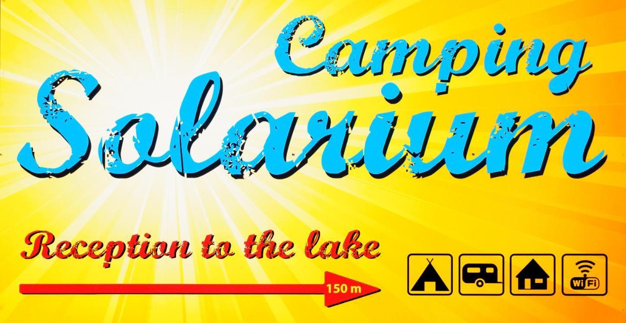 Bungalows In Camping Solarium Домасо Екстериор снимка